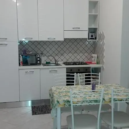 Marilyn House Apartment Desenzano del Garda