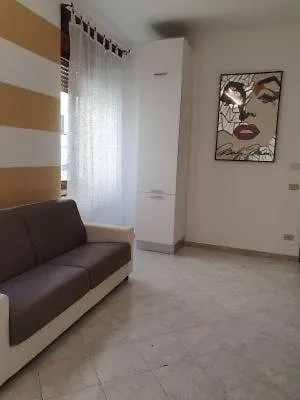 Marilyn House Desenzano del Garda